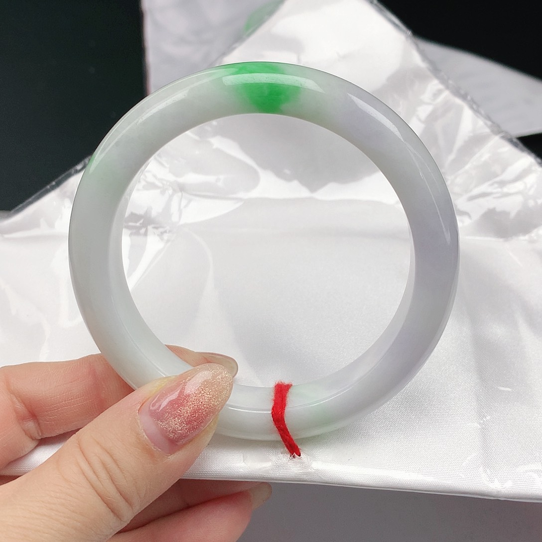 翡翠手镯未镶嵌翡翠045