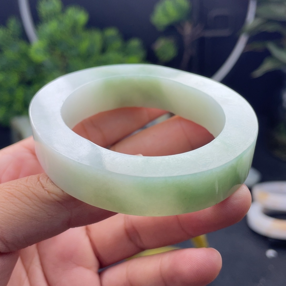 定制翡翠不退不换未镶嵌