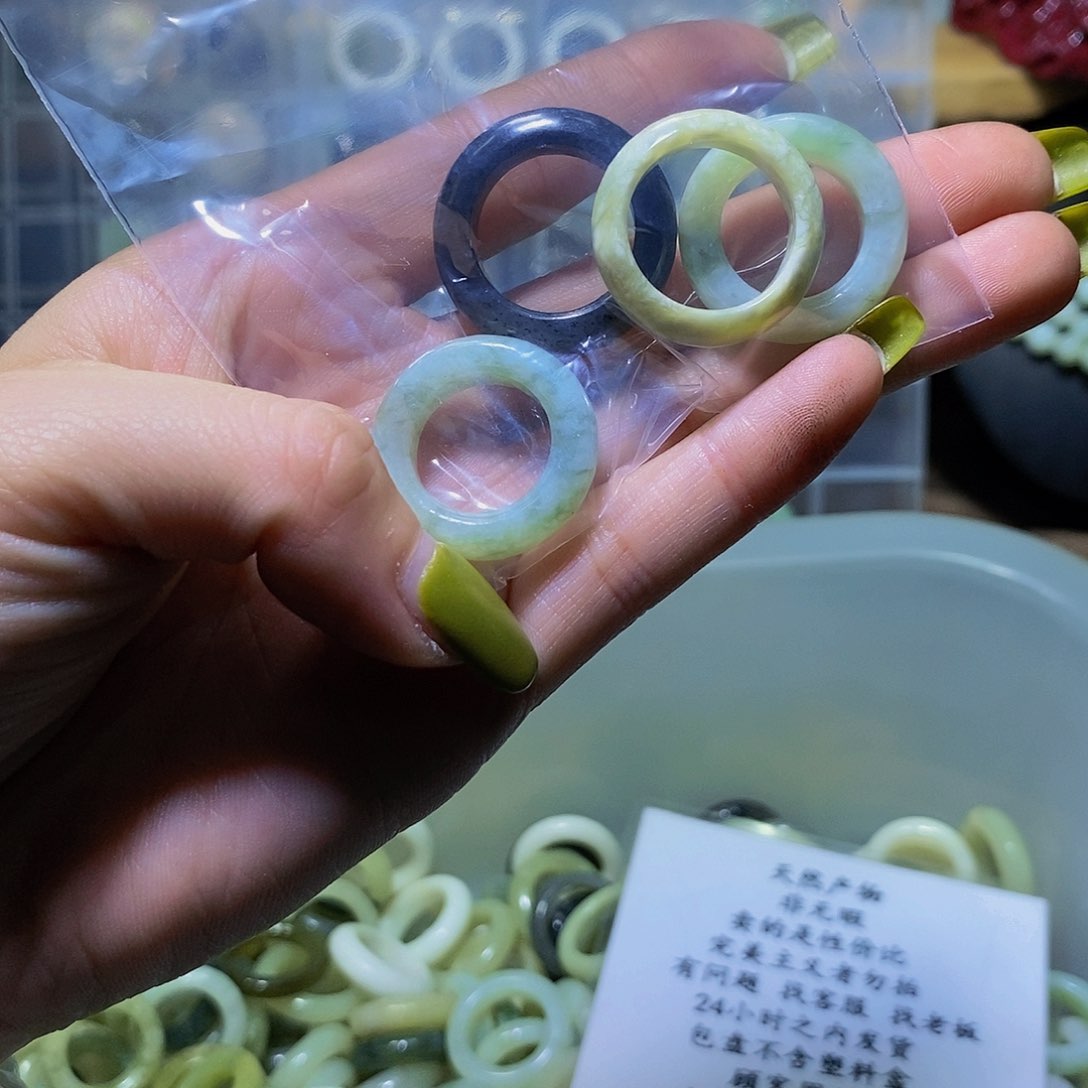 蛇纹石玉其他未镶嵌80