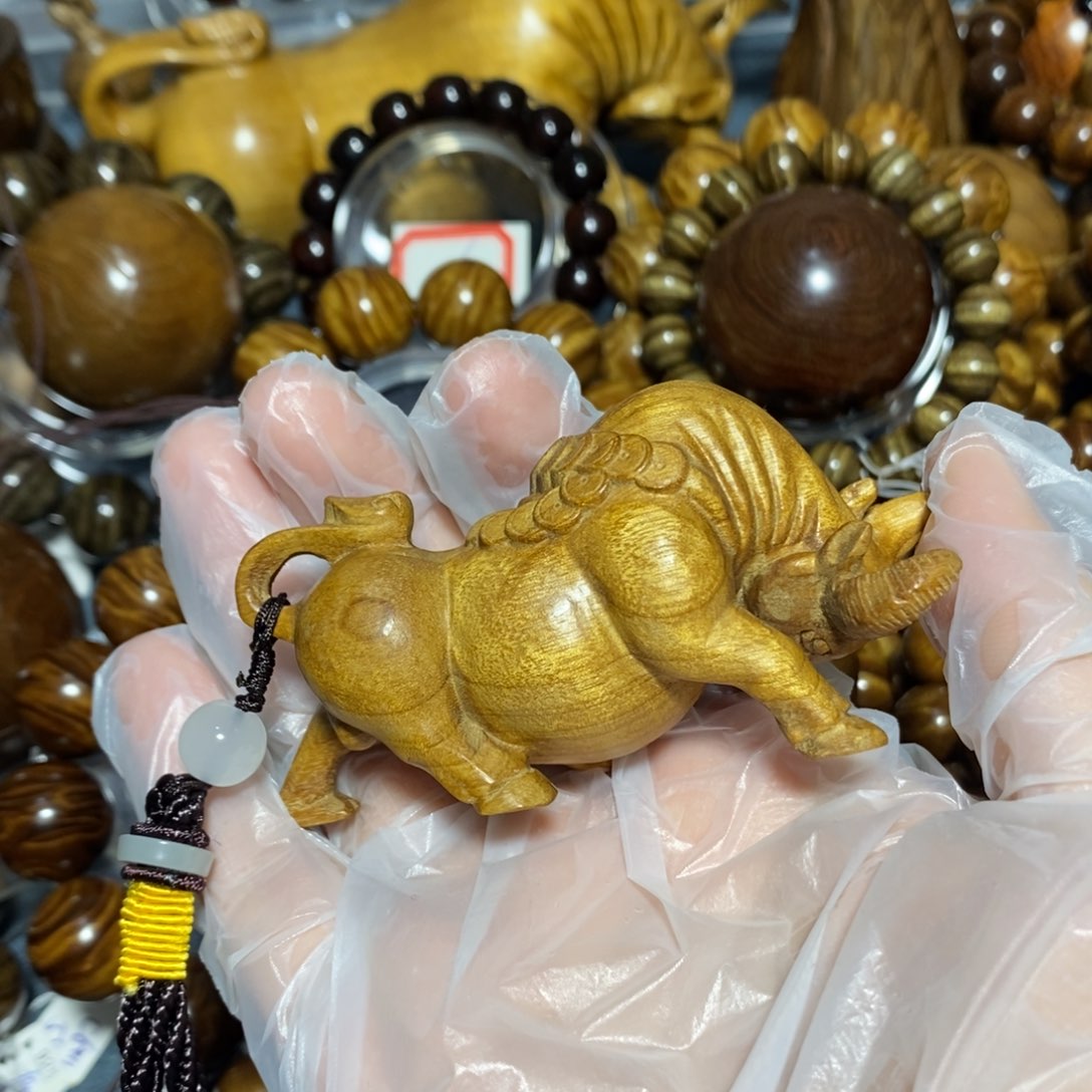 金丝楠木雕工艺品