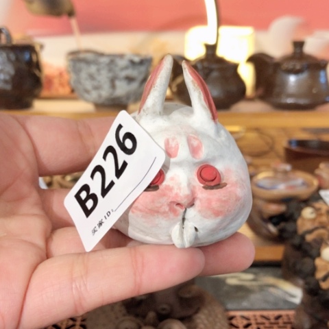 木有一点点的小姐姐