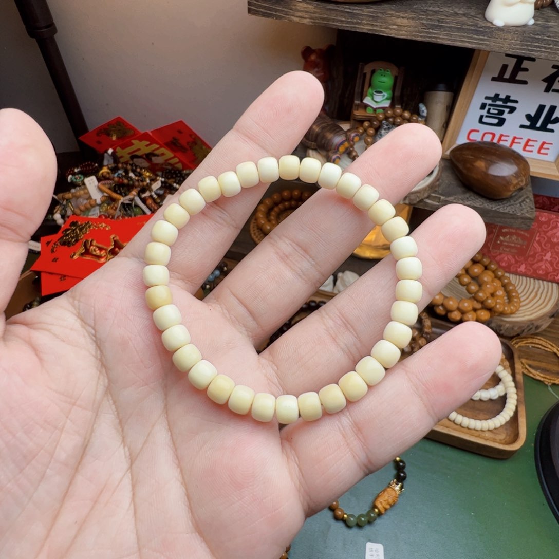 菩提根/象牙果手串