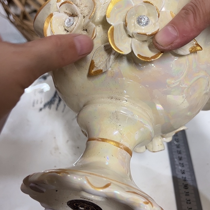 陶瓷瑕。。。。。。。。。。。。？。