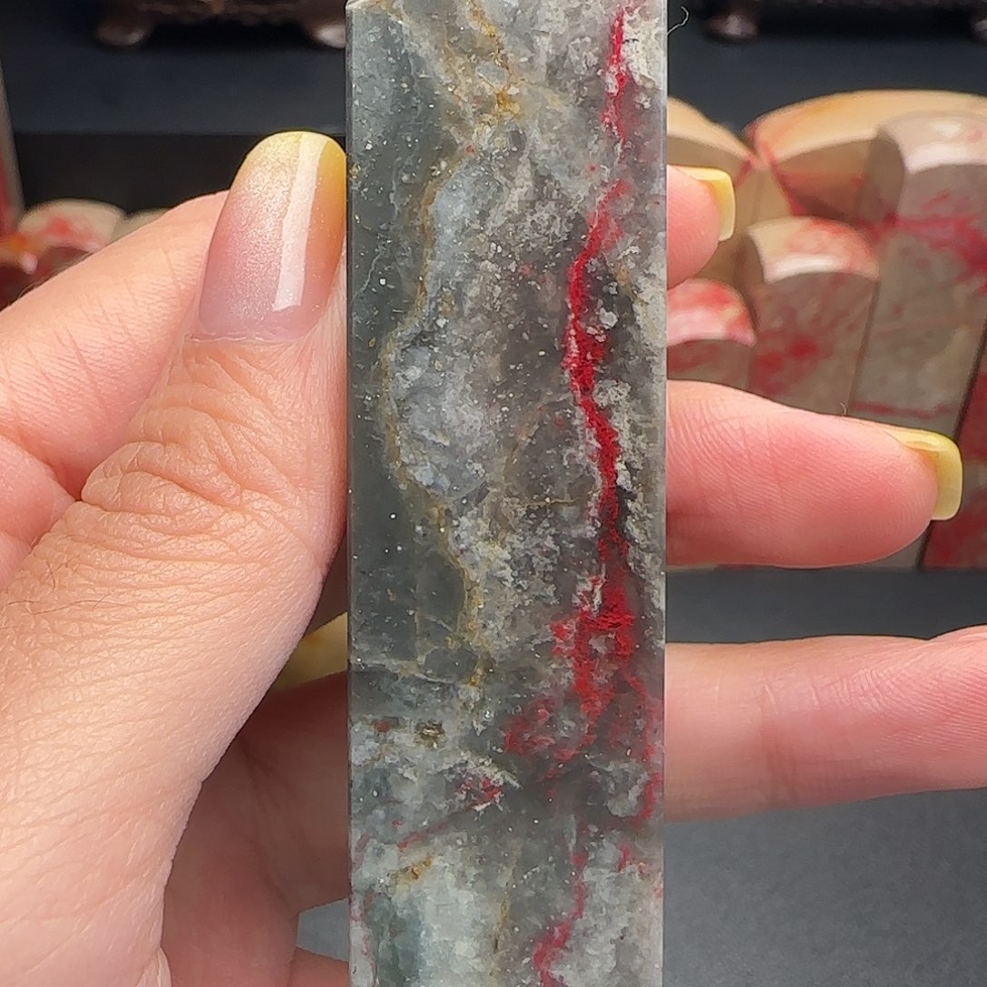 昌化石昌化鸡血石