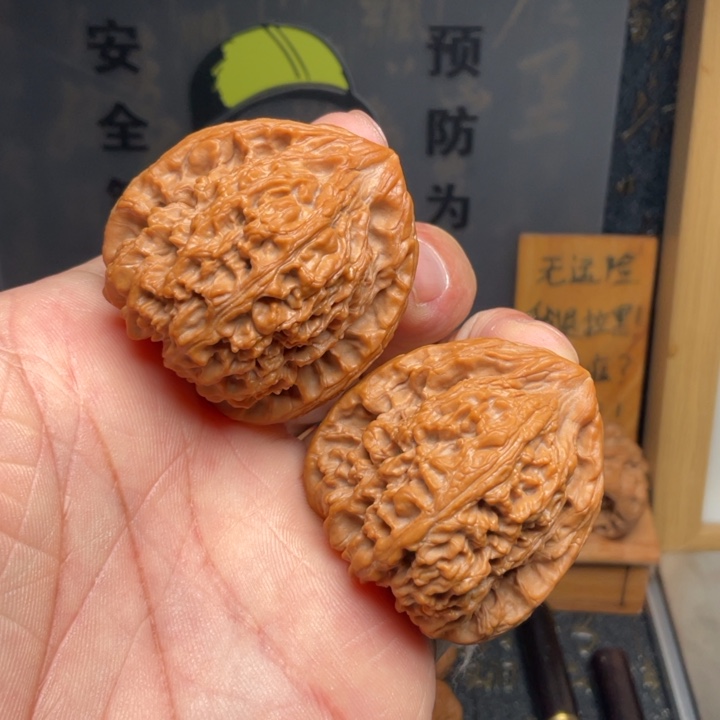 吊坠文玩核桃南疆石40全品三角凹底高炮