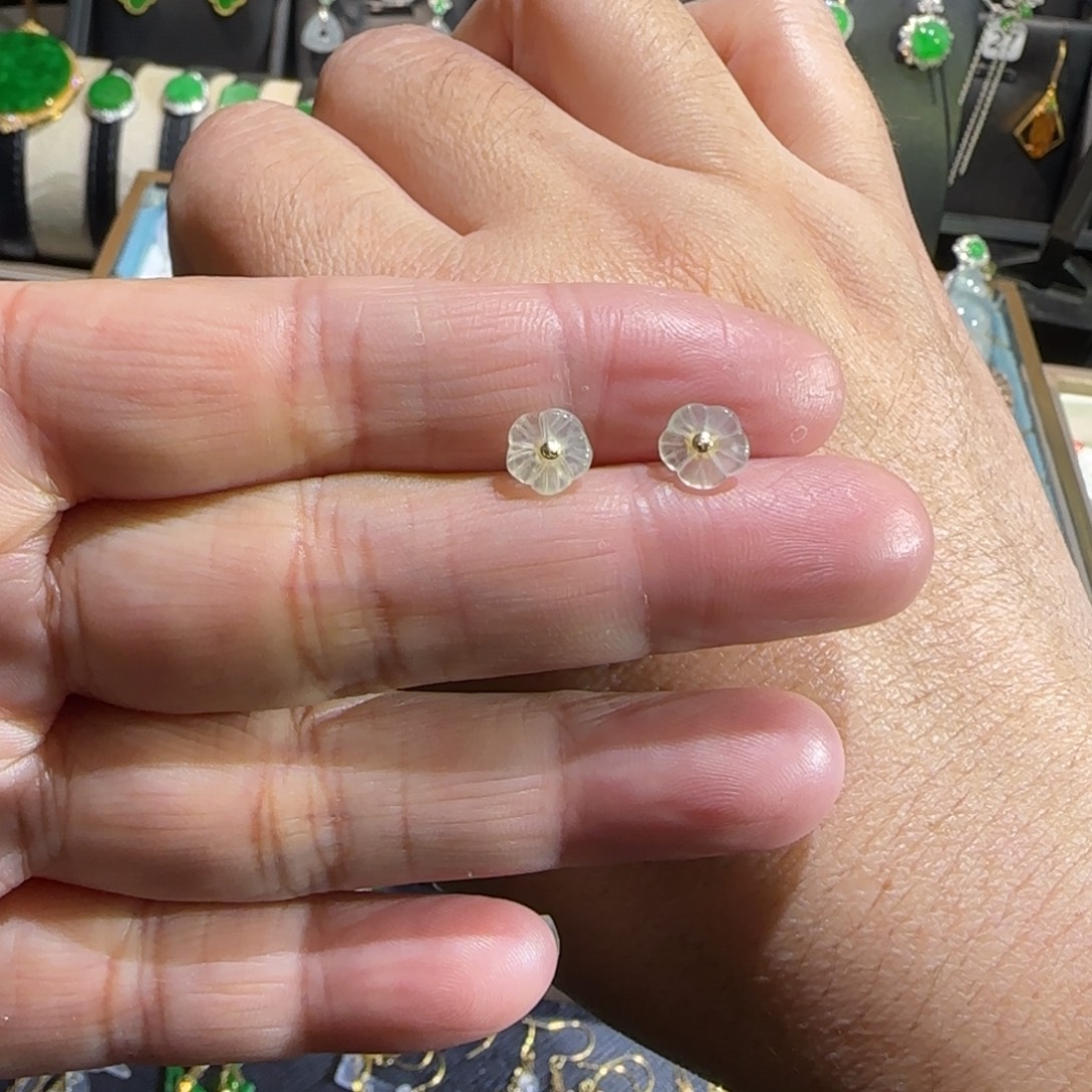 翡翠18K金镶嵌颈饰耳钉