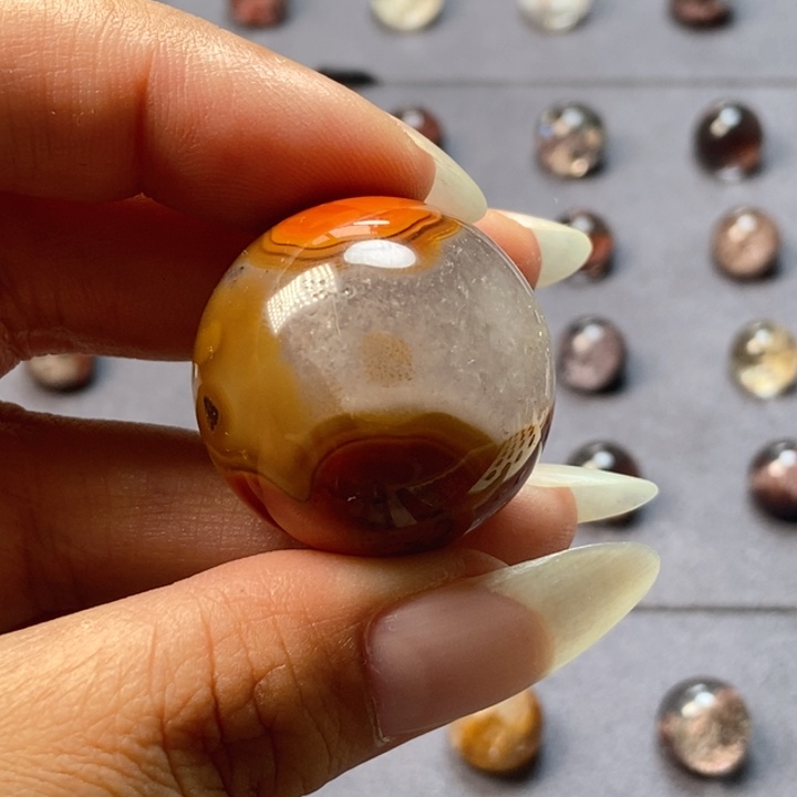 未镶嵌颈饰玛瑙/玉髓战国红