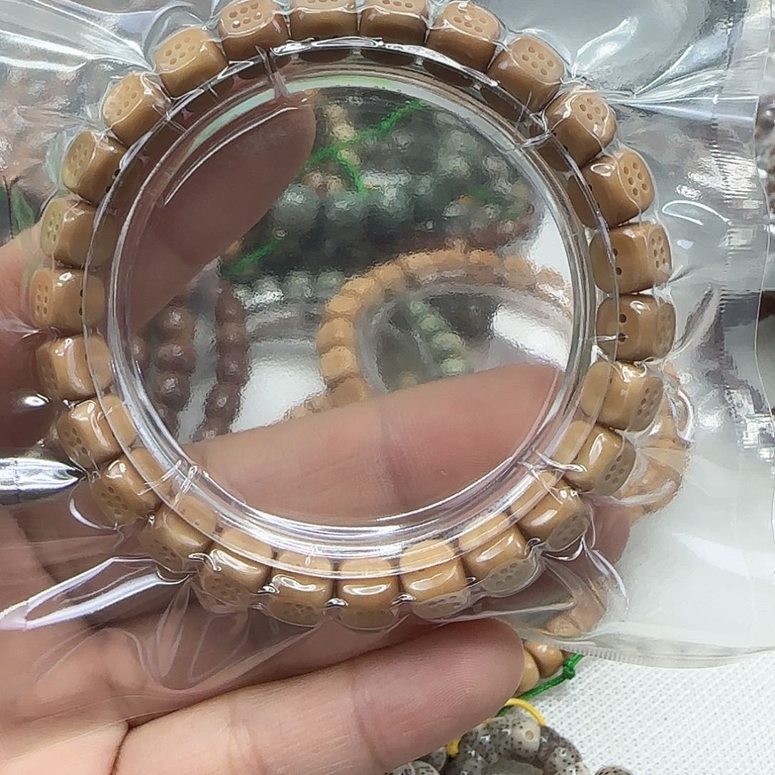 ぷ****手串星月菩提48一物一图8.7六方骰子