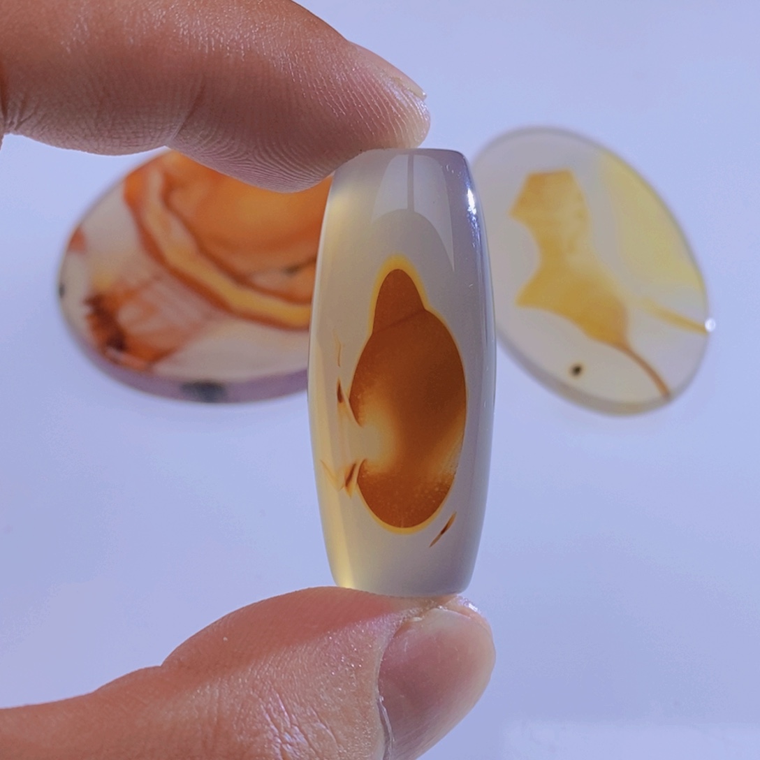 玛瑙/玉髓颈饰未镶嵌