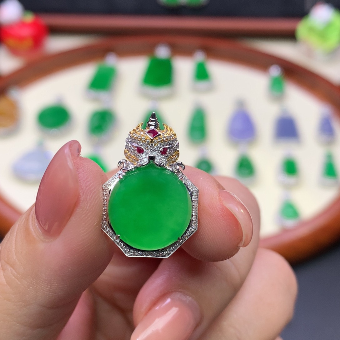 翡翠18K金镶嵌吊坠(不含链)