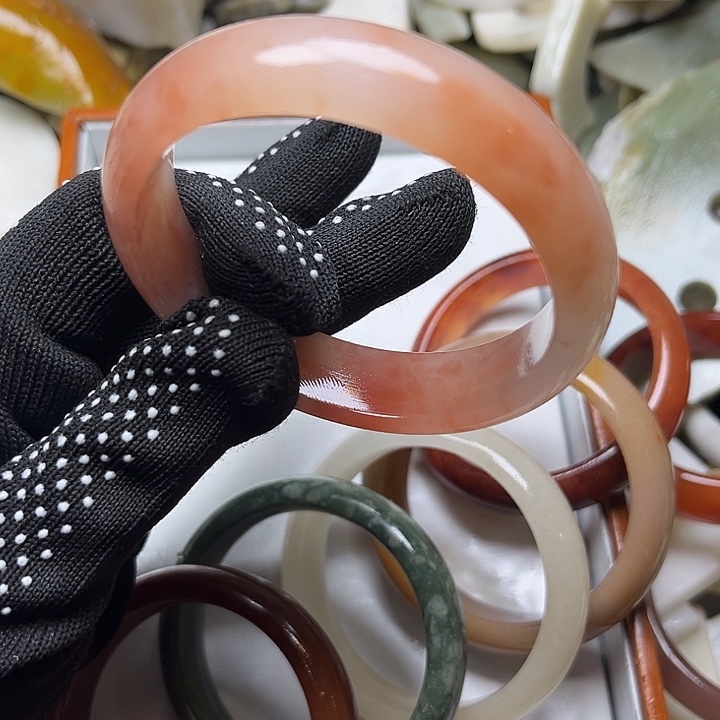 未镶嵌和田玉珠宝奇石陈****