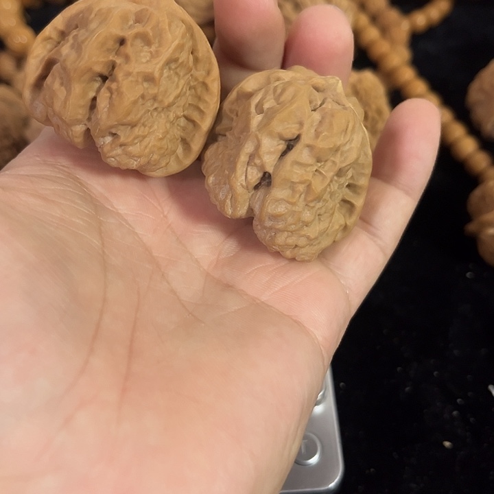 文玩核桃把件41左右瑕疵练手蛤蟆头，编号001