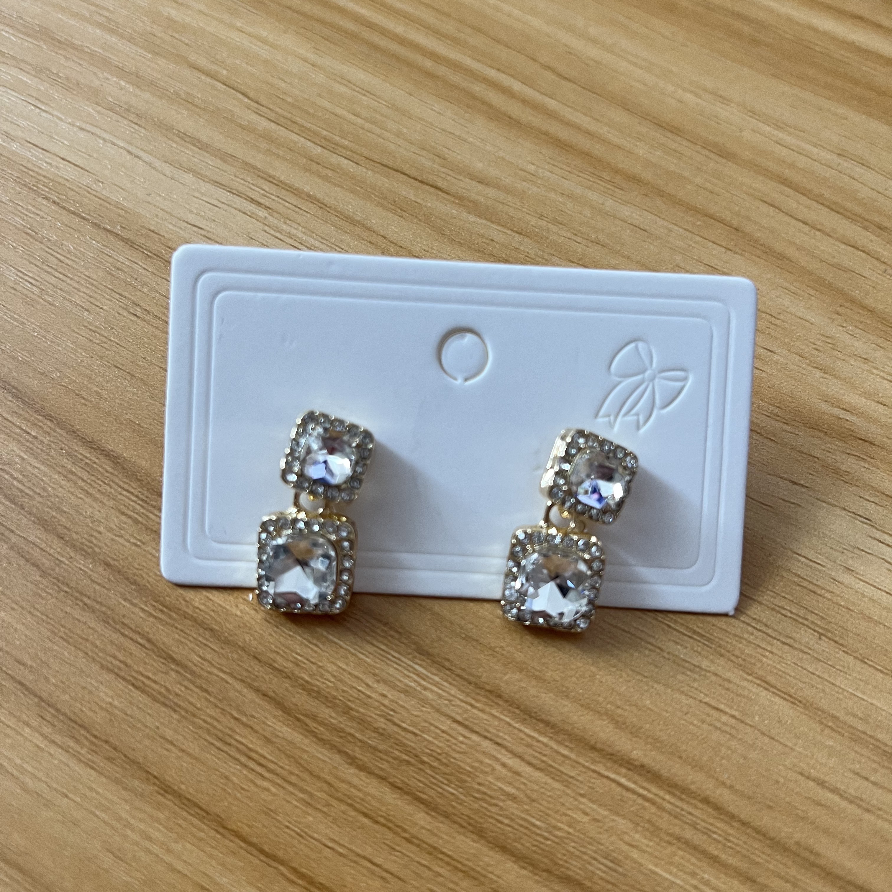 PLJ250002轻者风小巧镶钻方块几何银针耳钉