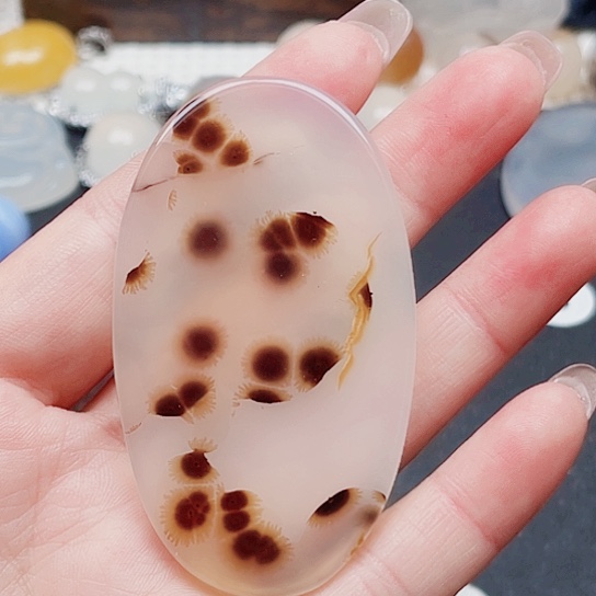 未镶嵌玛瑙/玉髓珠宝奇石