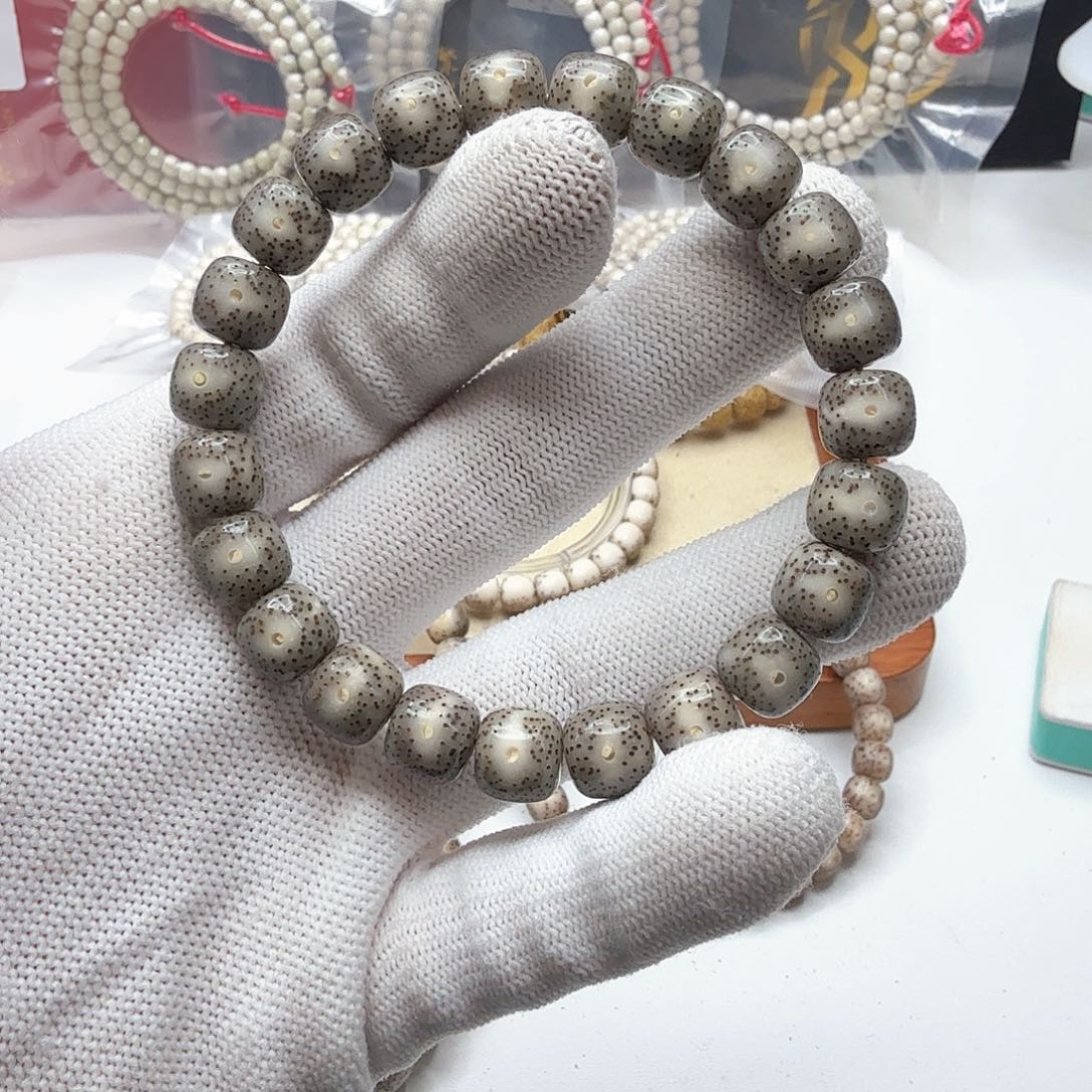 星月菩提吊坠9绿冰糖月留白针尖星10左右单圈