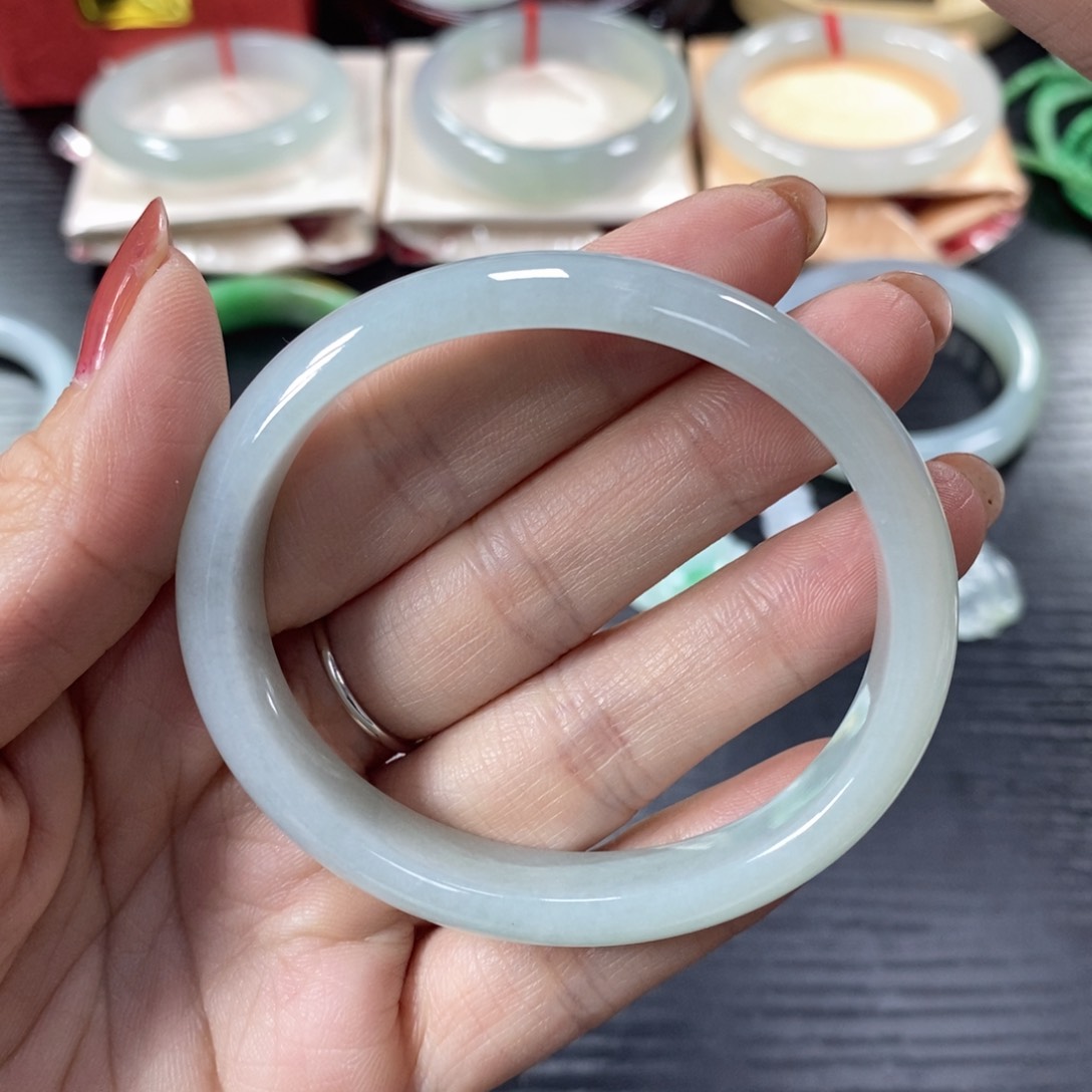 翡翠手镯未镶嵌天然翡翠手镯贵妃56.6