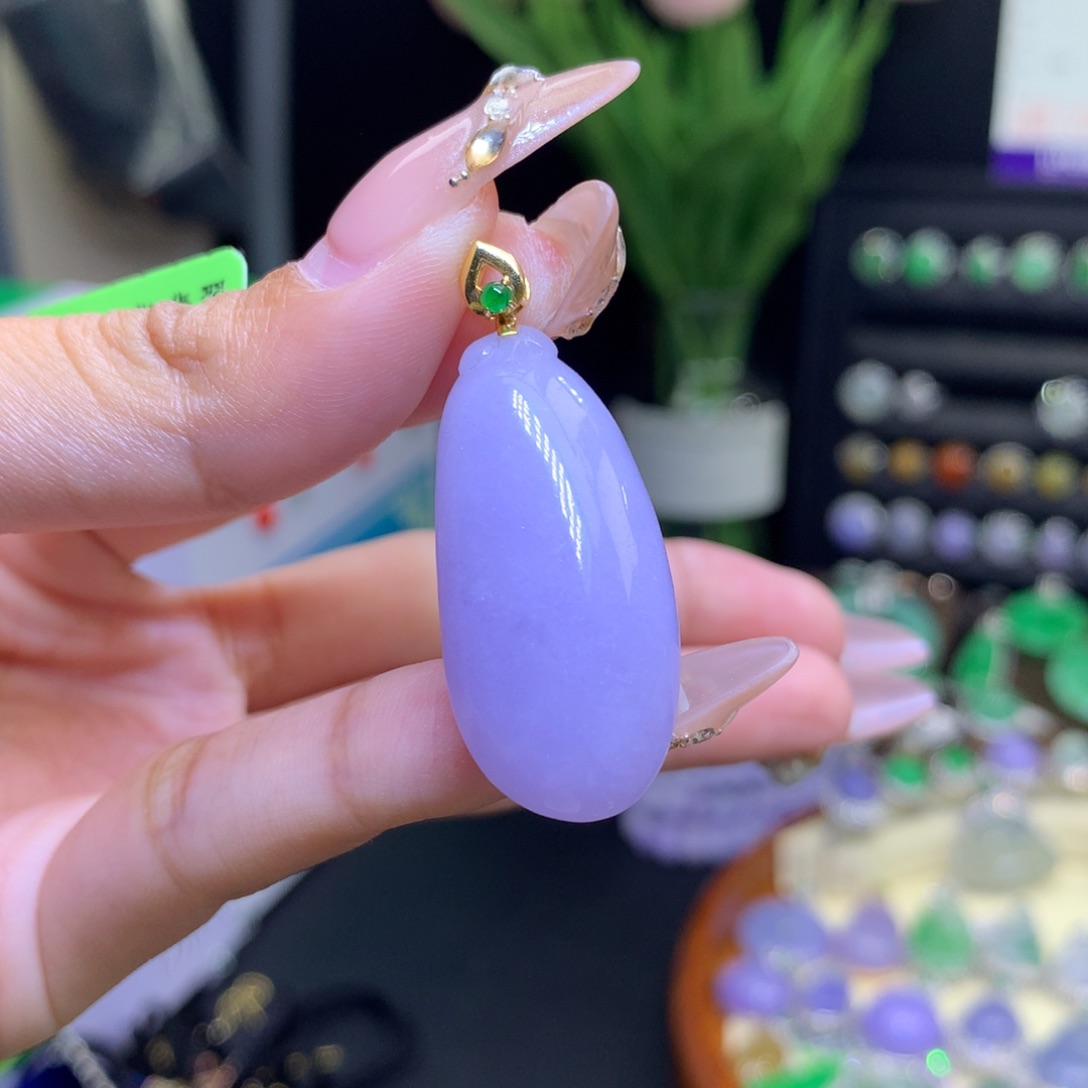 翡翠18K金镶嵌颈饰天然