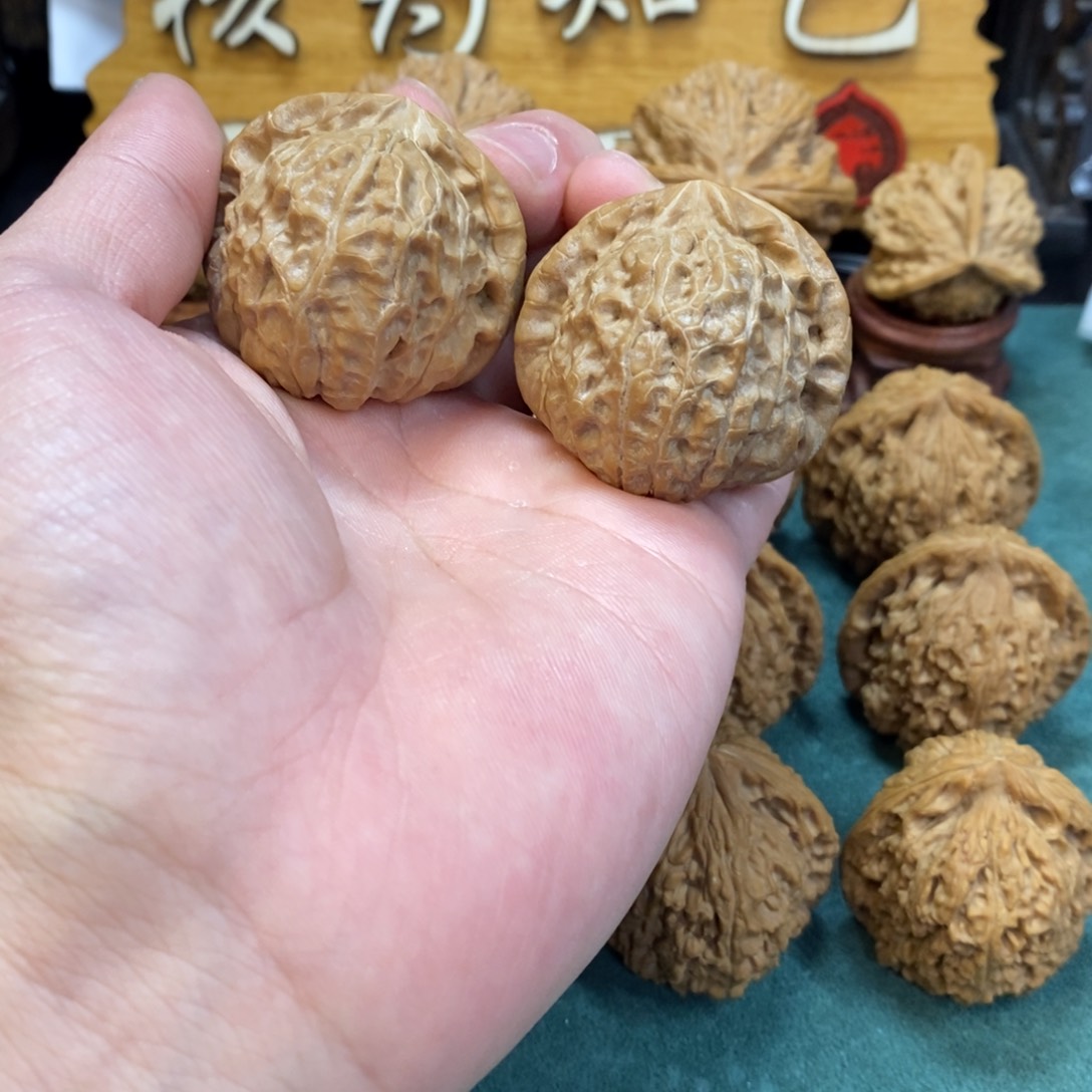 文玩核桃把件南瓜墩40全品