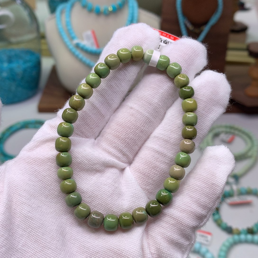 绿松石配饰未镶嵌