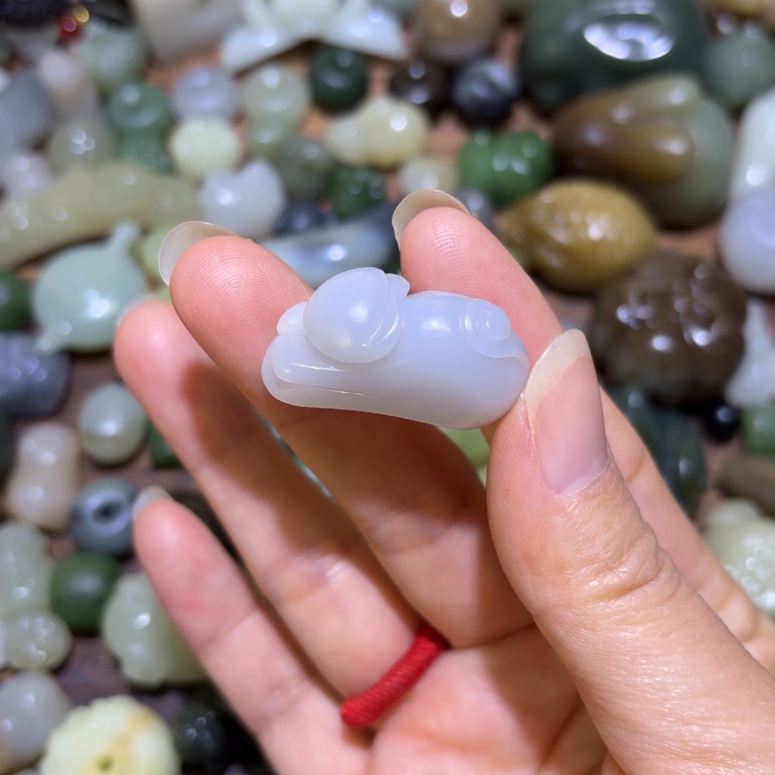 和田玉未镶嵌珠宝半成品