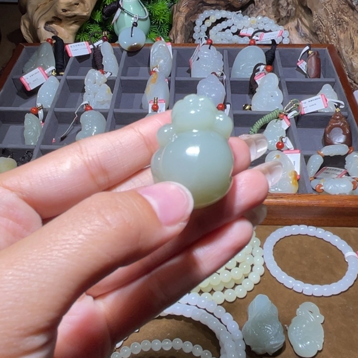 和田玉（糖玉）未镶嵌手链