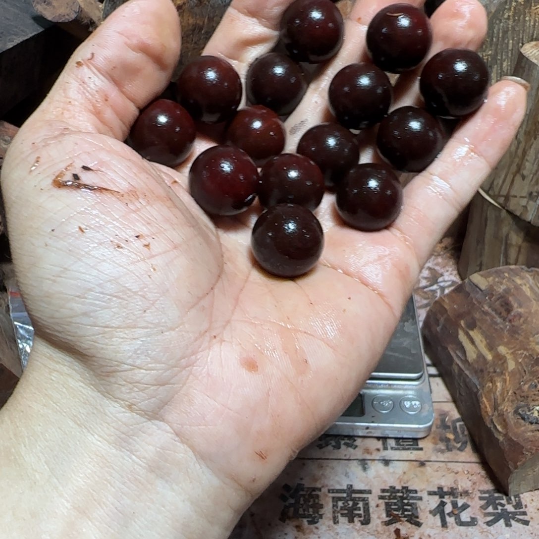 黑***子檀香紫檀（小叶紫檀）