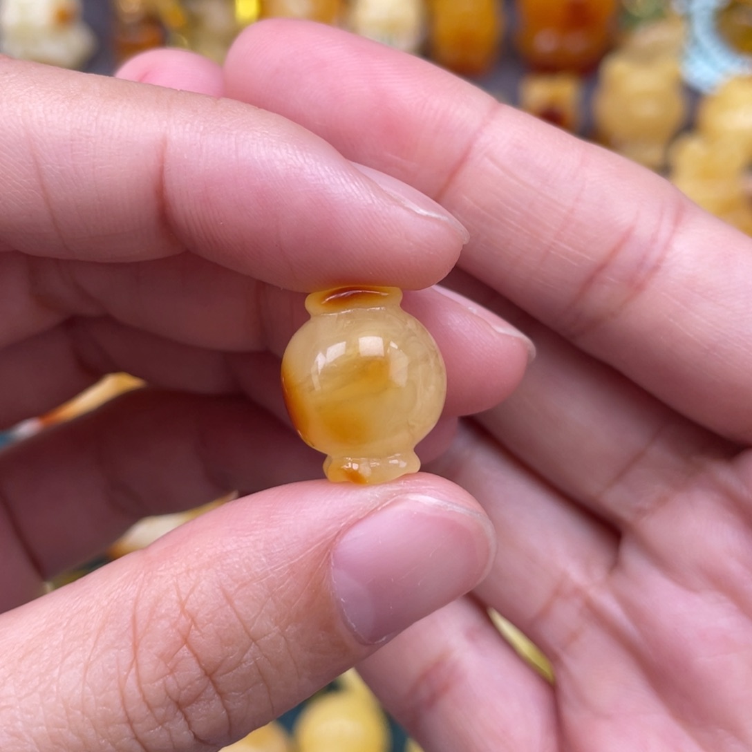 裸石琥珀未镶嵌蜜蜡