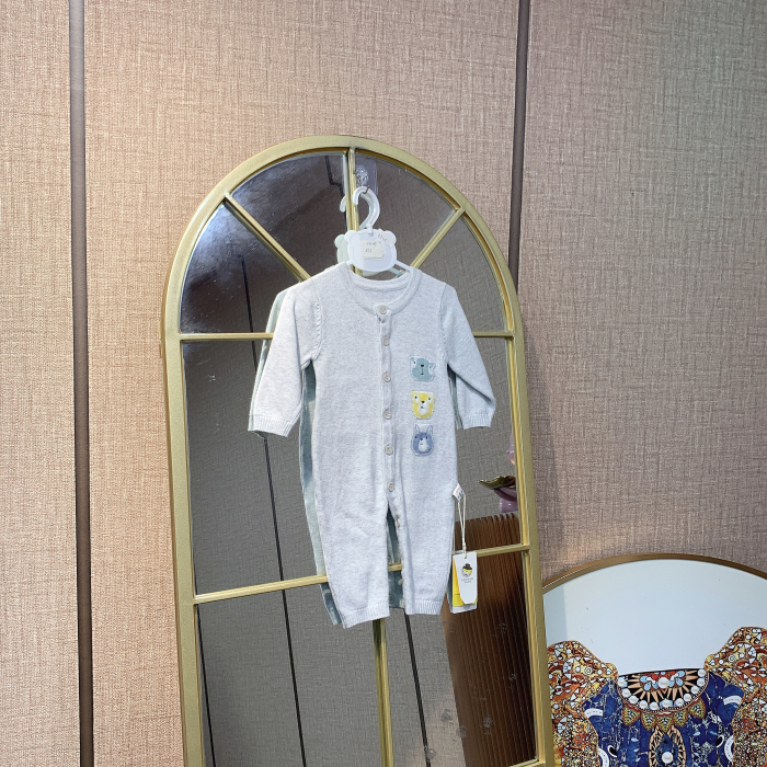 DG049   宝宝灰色长袖连体衣