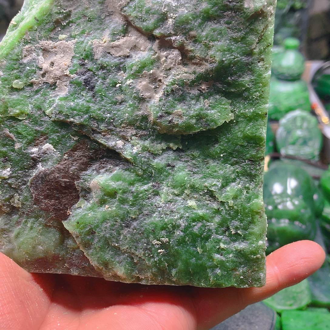 和田玉（碧玉）未镶嵌珠宝奇石