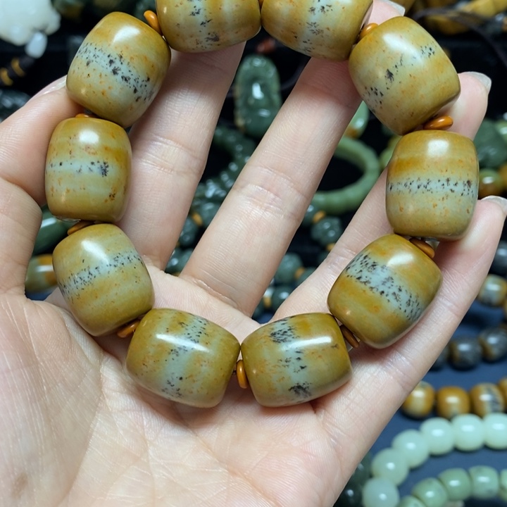 透闪石质玉珠宝奇石未镶嵌老*