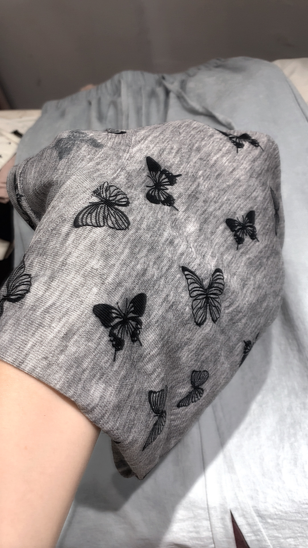 宝衣家  蝴蝶翩翩 夏季柔软舒适天丝短袖衫