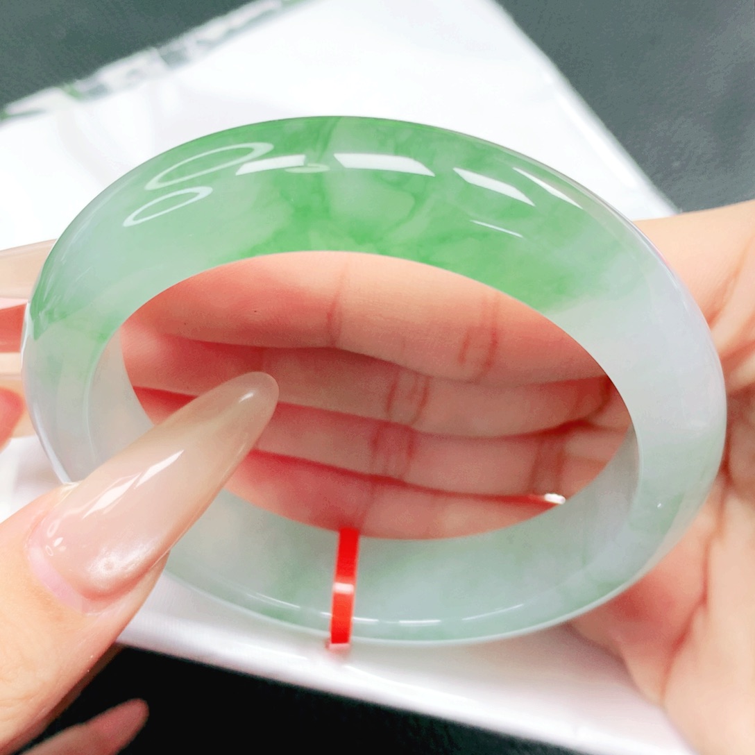 翡翠未镶嵌手镯56