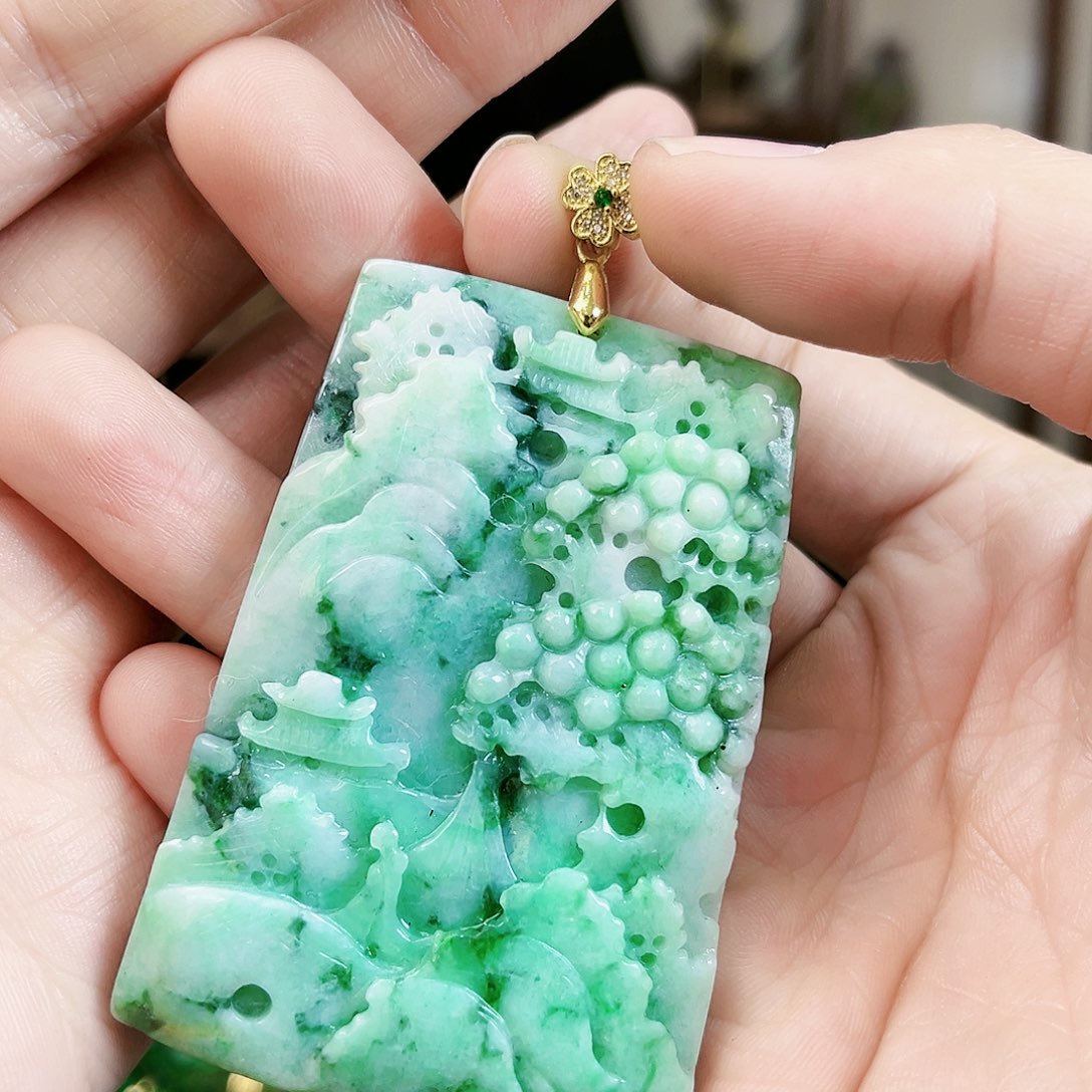 翡翠颈饰未镶嵌吊坠