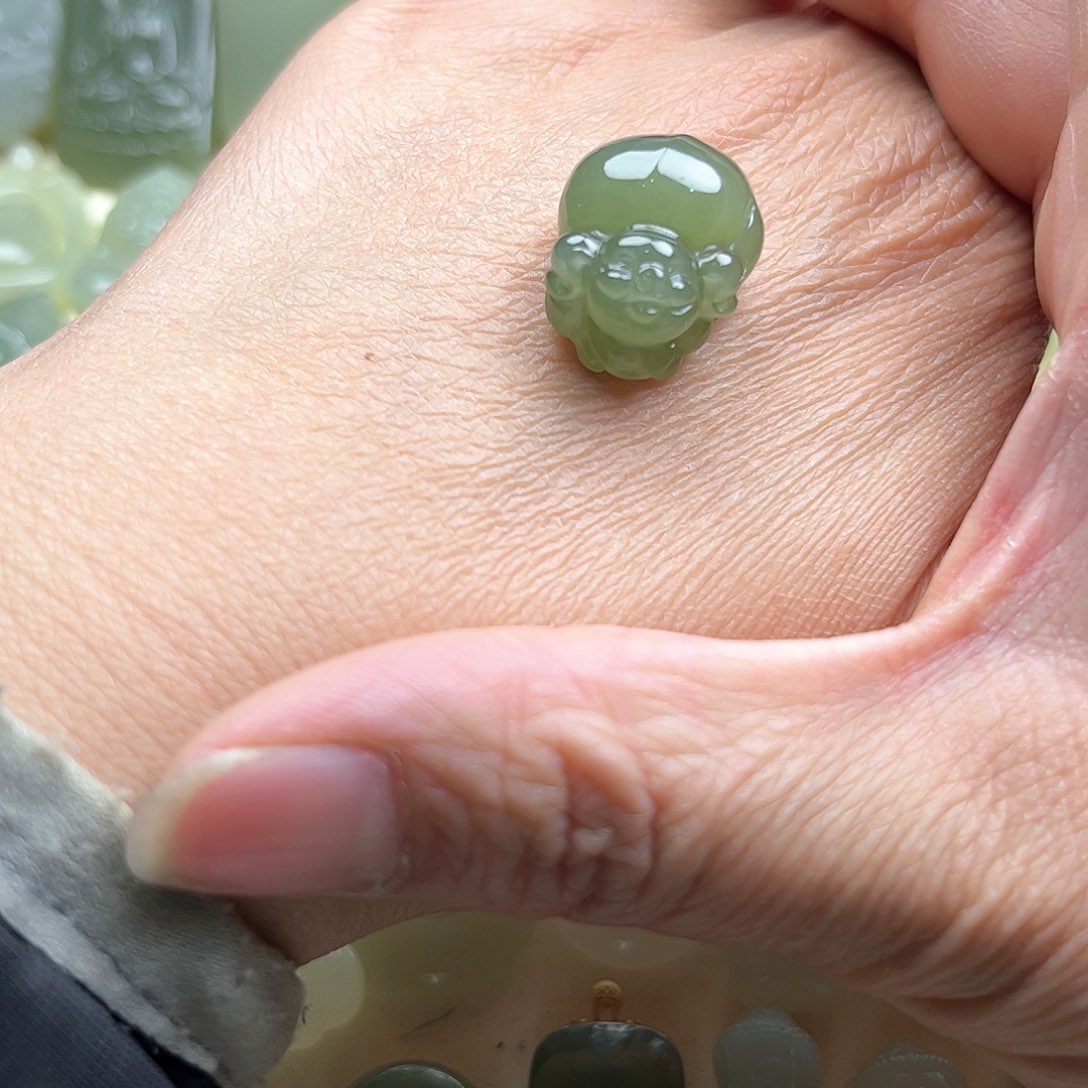 和田玉挂件未镶嵌