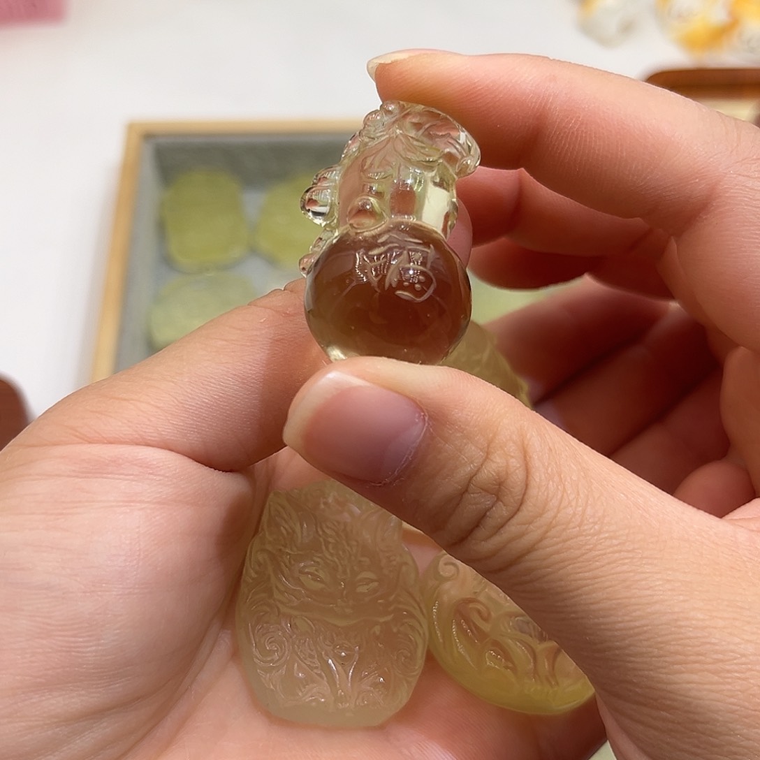 银S925镶嵌颈饰水晶?****黄水葫芦22