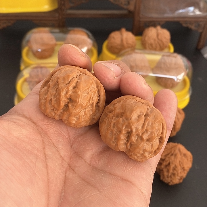 吊坠文玩核桃37.5尺，蛤蟆头