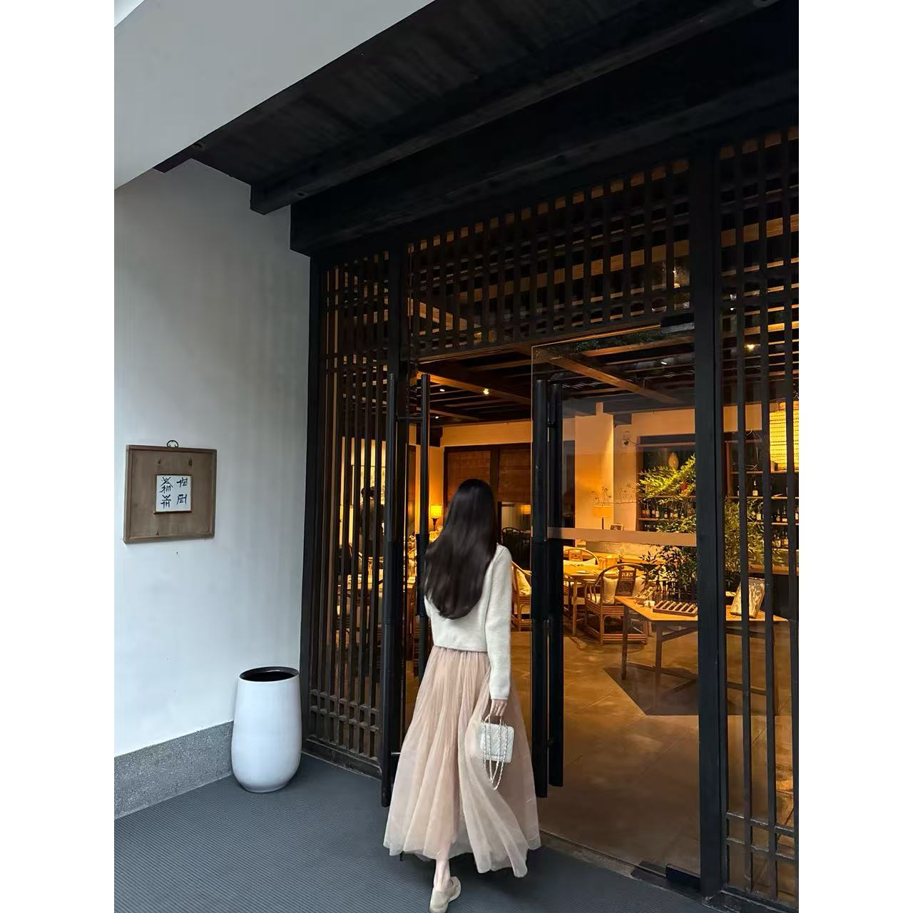 【盒子专享】约会日 松紧腰气质百褶中长款气质百搭鱼尾网纱半身裙