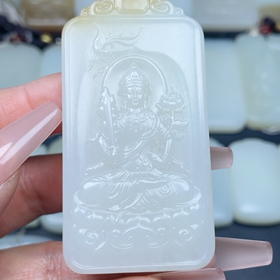 【闪购商品】颈饰未镶嵌和田玉