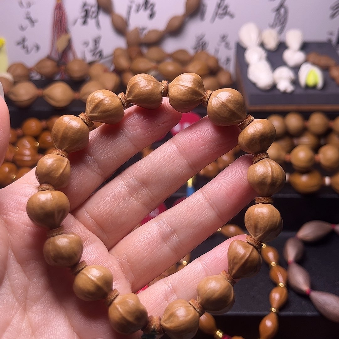 W****橄榄核手串梅林蜜桃臀13.13异型