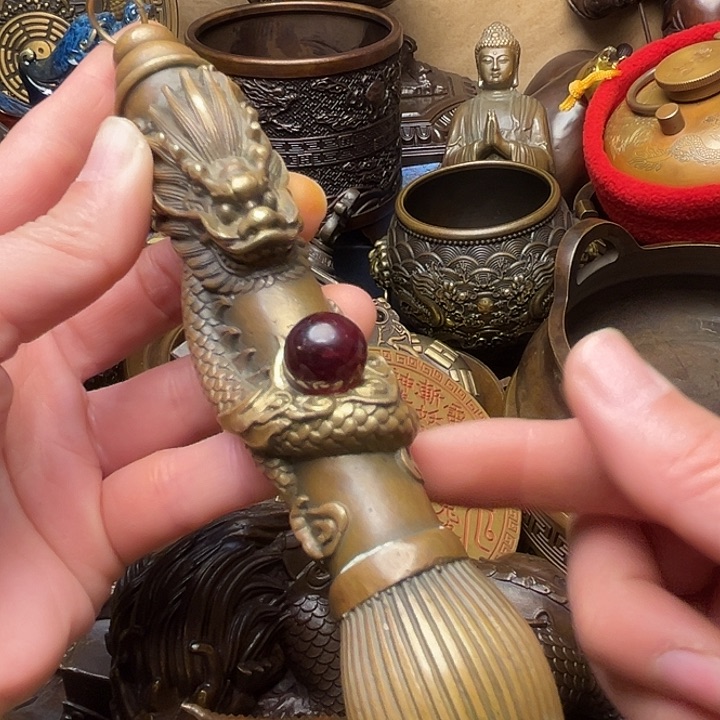 精美铜器批发档口