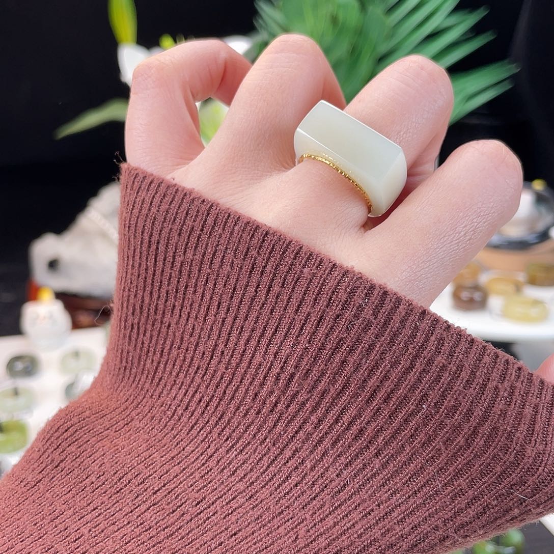 和田玉未镶嵌戒指E143牛奶布丁马鞍16.8