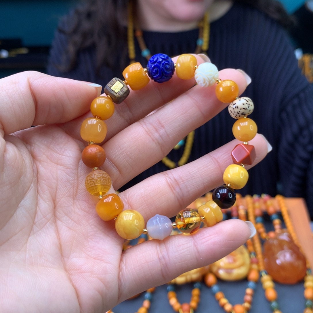 琥珀未镶嵌手串微瑕