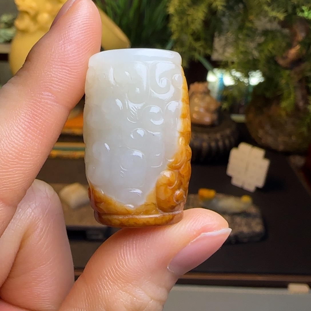 和田玉（糖玉）颈饰未镶嵌