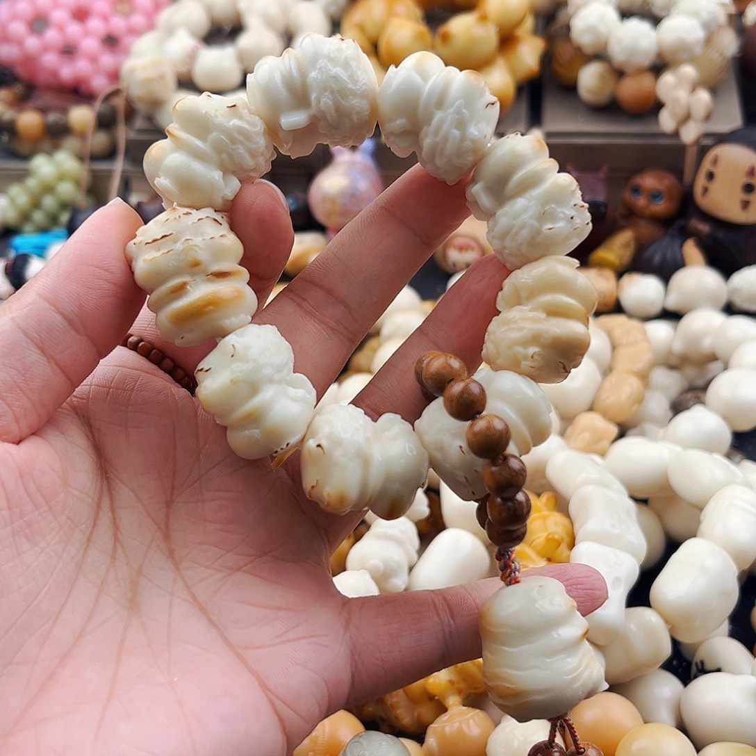 吊坠菩提根/象牙果貔貅福利