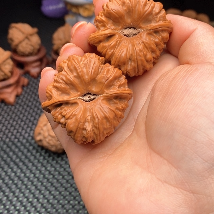 微***晚把件文玩核桃凹底