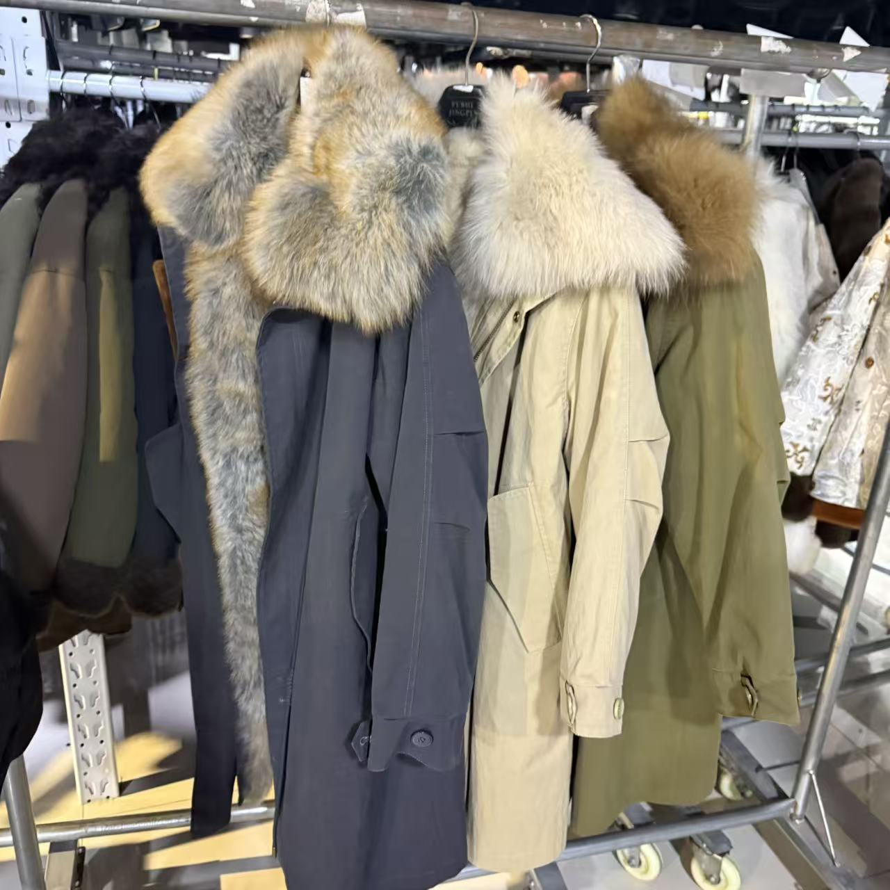 HERDERS 长款大毛领女款羽绒服外套 259020