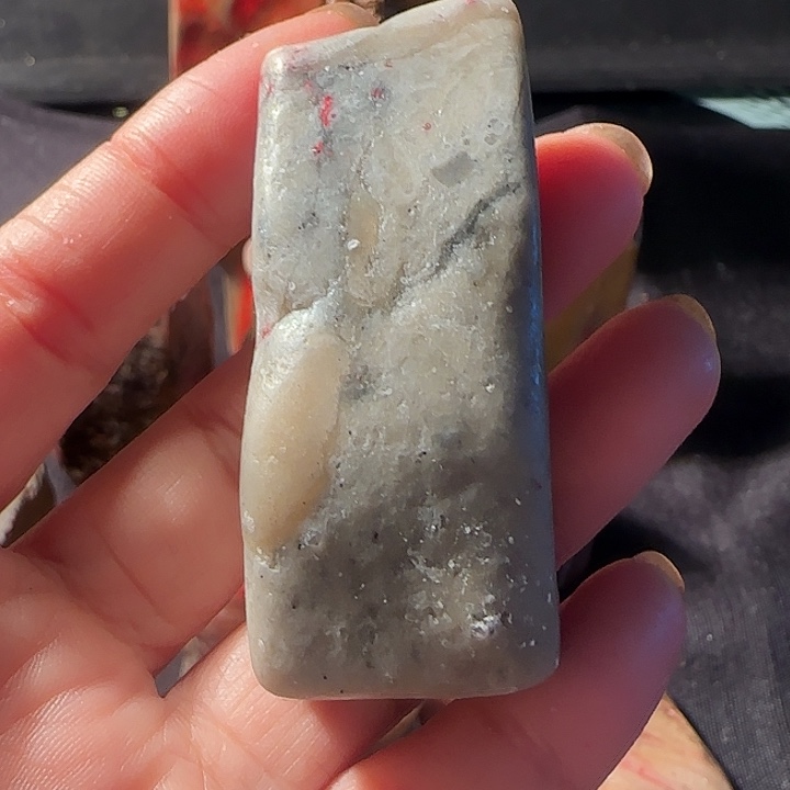 昌化石昌化鸡血石原石