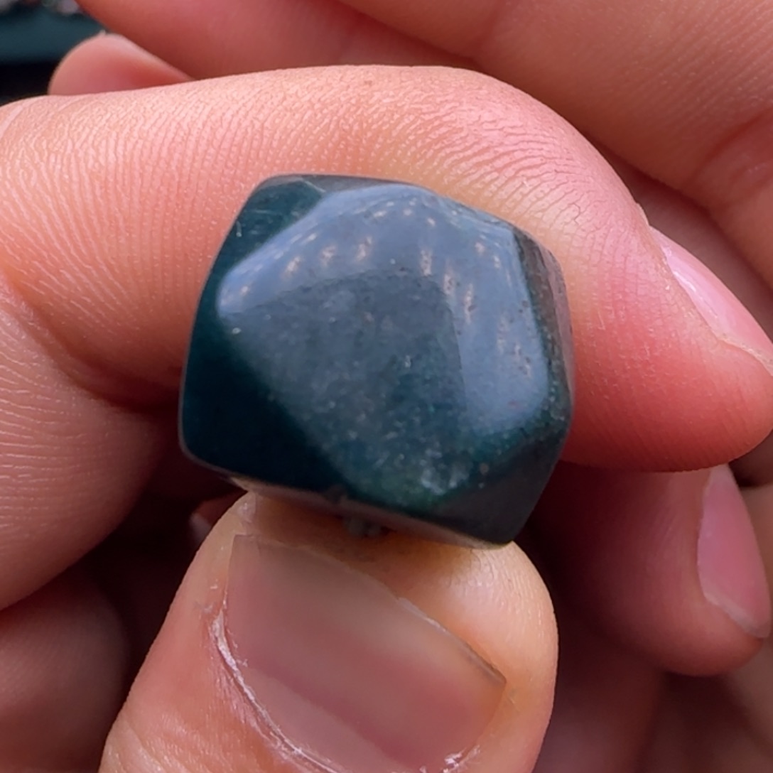 未镶嵌单石英质玉信****界