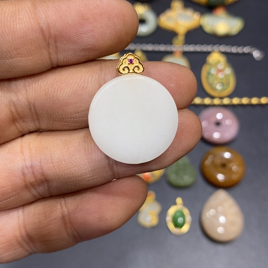 和田玉颈饰银S925镀金镶嵌