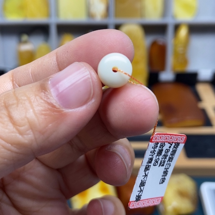 琥珀未镶嵌裸石珠子